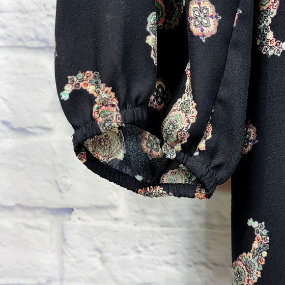 Women's PLUS SIZE Black Paisley Long Sleeve Tunic Crochet Pleated Tunic XXL - Picture 2 of 10